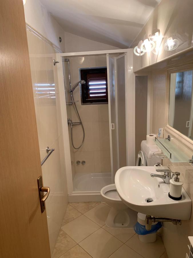 Vila Albatros Bed and Breakfast Rovinj Exterior foto